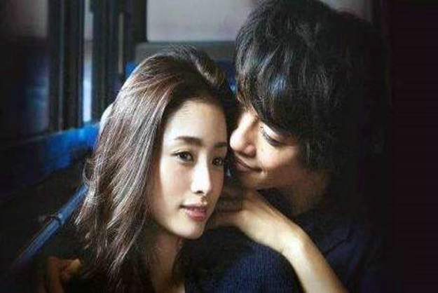 双方分居两年能离婚吗?